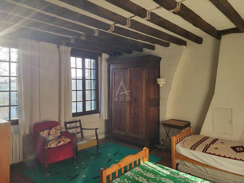 Propriété - 224 m² - 11 pièces