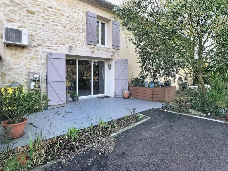 Maison - 253 m² - 8 pièces