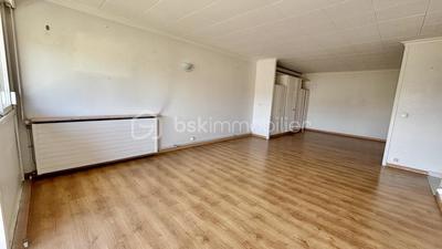 Studio - 48 m² - 1 pièce