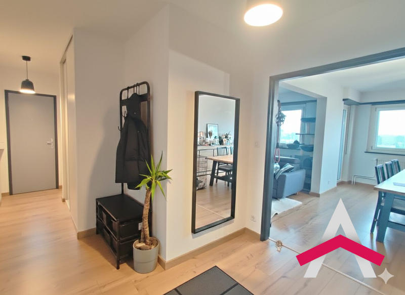 Appartement - 80 m² - 4 pièces