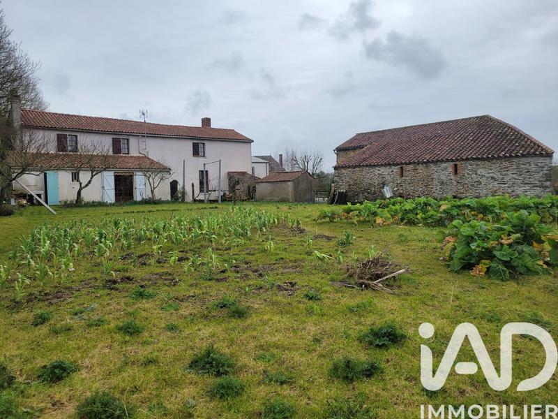 Maison - 99 m² - 5 pièces