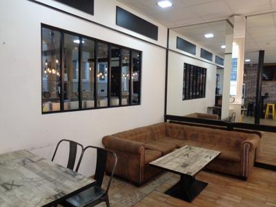 Fonds de commerce - 130 m²