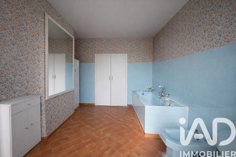 Maison - 469 m² - 15 pièces