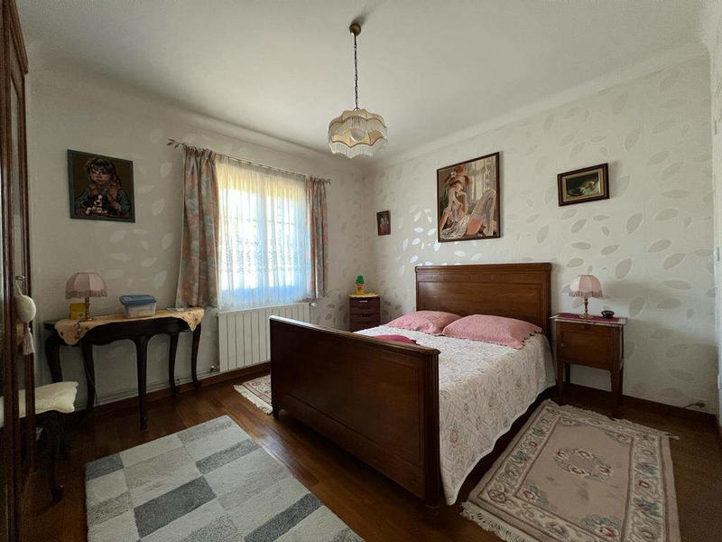 Maison - 146 m² - 9 pièces