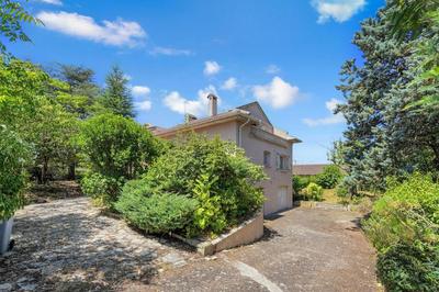 Maison - 185 m² - 7 pièces