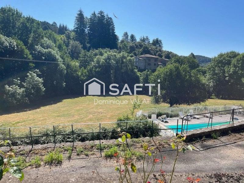 Maison - 457 m² - 16 pièces