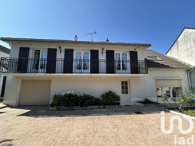 Maison - 122 m² - 7 pièces