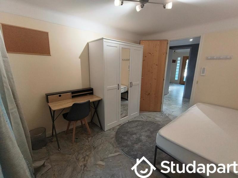 Chambre - 16 m² - 1 pièce