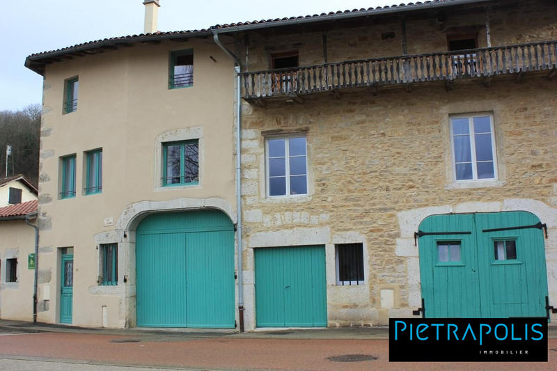 Maison ancienne - 442 m² - 16 pièces