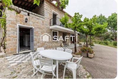 Maison - 145 m² - 6 pièces