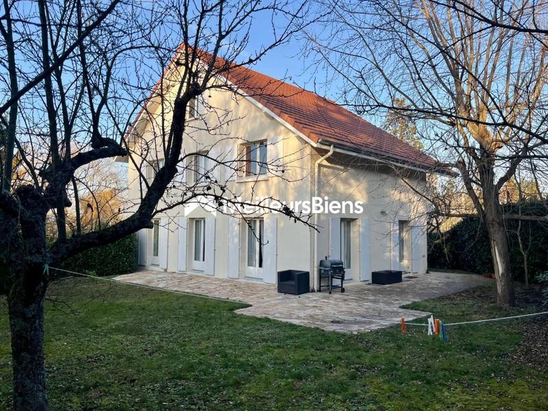 Villa - 175 m² - 8 pièces