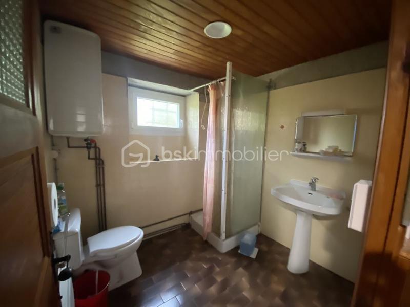 Maison - 206 m² - 7 pièces