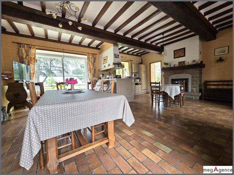 Maison de campagne - 230 m² - 7 pièces