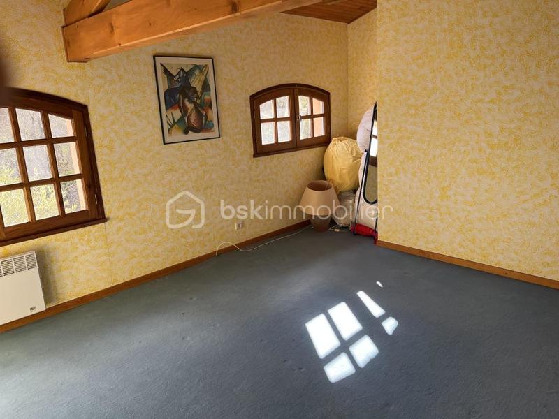 Maison - 189 m² - 7 pièces