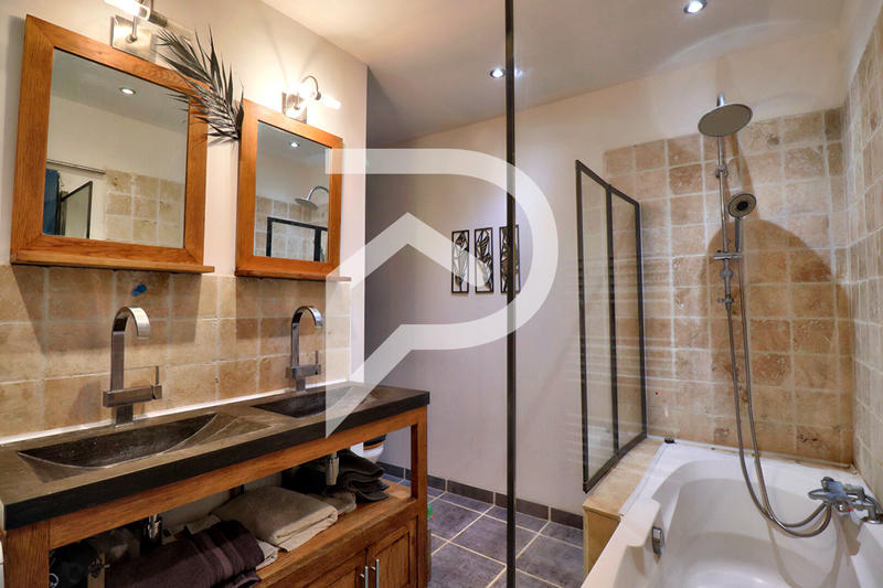 Maison de village - 110 m² - 5 pièces