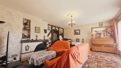 Maison - 96 m² - 5 pièces