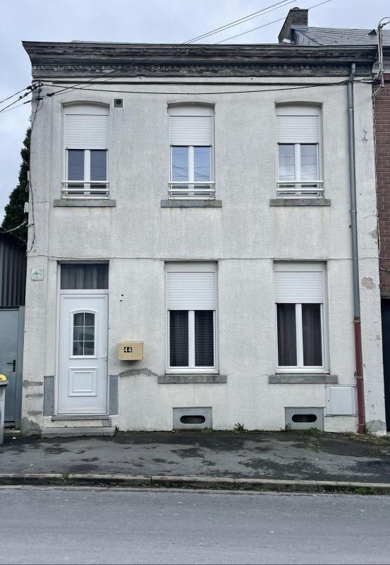 Maison jumelée - 90 m² - 5 pièces