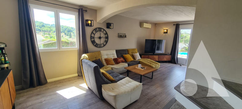 Maison - 168 m² - 7 pièces