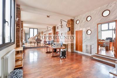 Bureau - 120 m² - 4 pièces