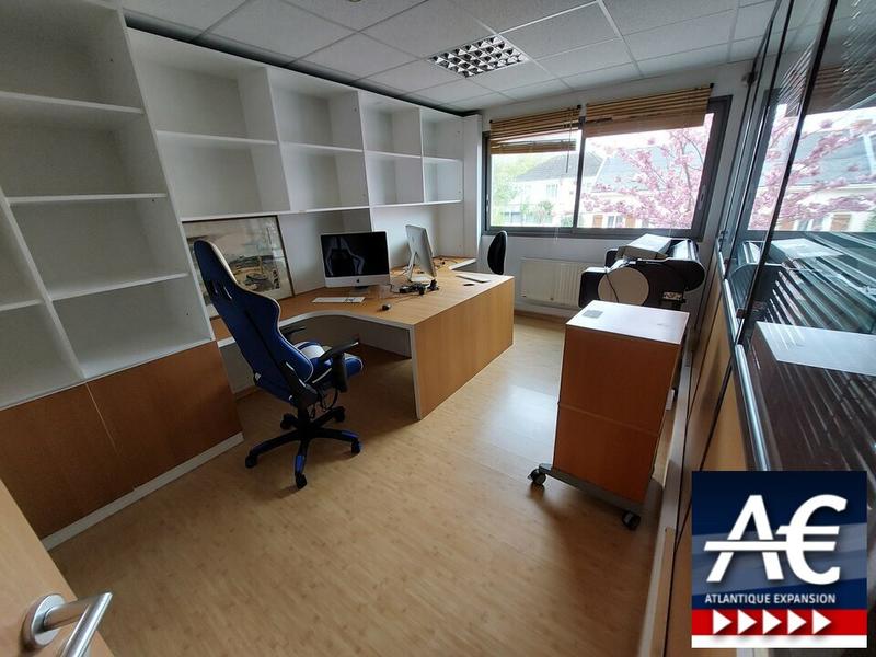 Bureau - 70 m²