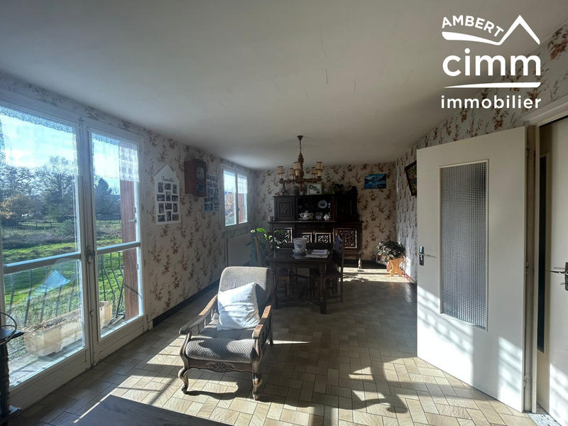 Maison - 90 m² - 6 pièces