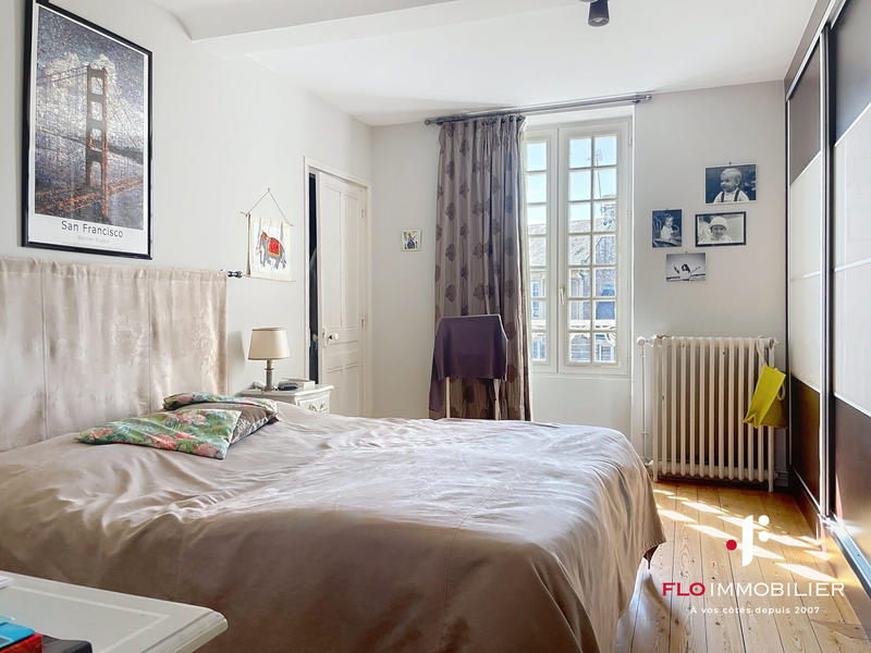 Maison ancienne - 328 m² - 8 pièces