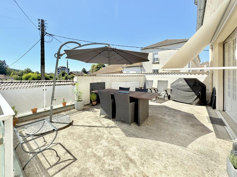 Maison ancienne - 290 m² - 12 pièces