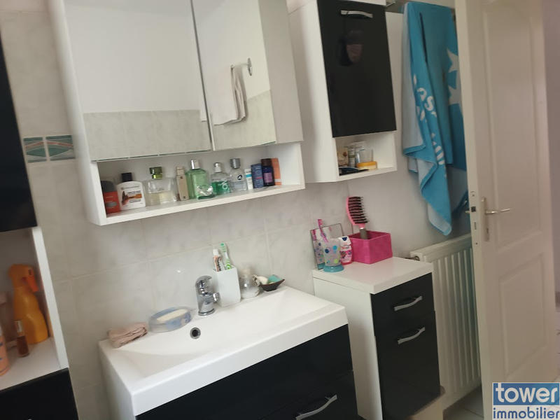 Villa - 90 m² - 4 pièces