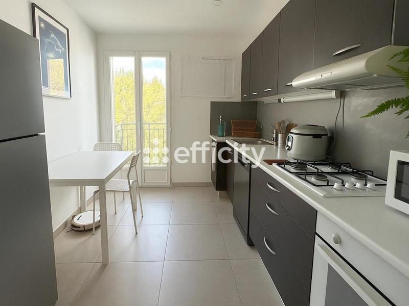 Appartement - 86 m² - 4 pièces