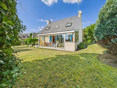 Maison traditionnelle - 125 m² - 6 pièces