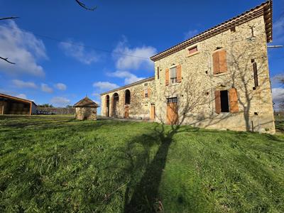 Maison - 160 m² - 4 pièces