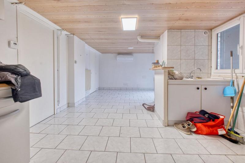 Maison - 140 m² - 5 pièces