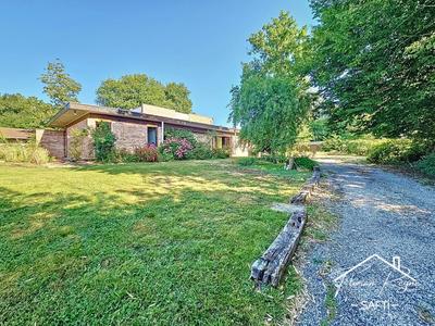 Maison - 211 m² - 6 pièces