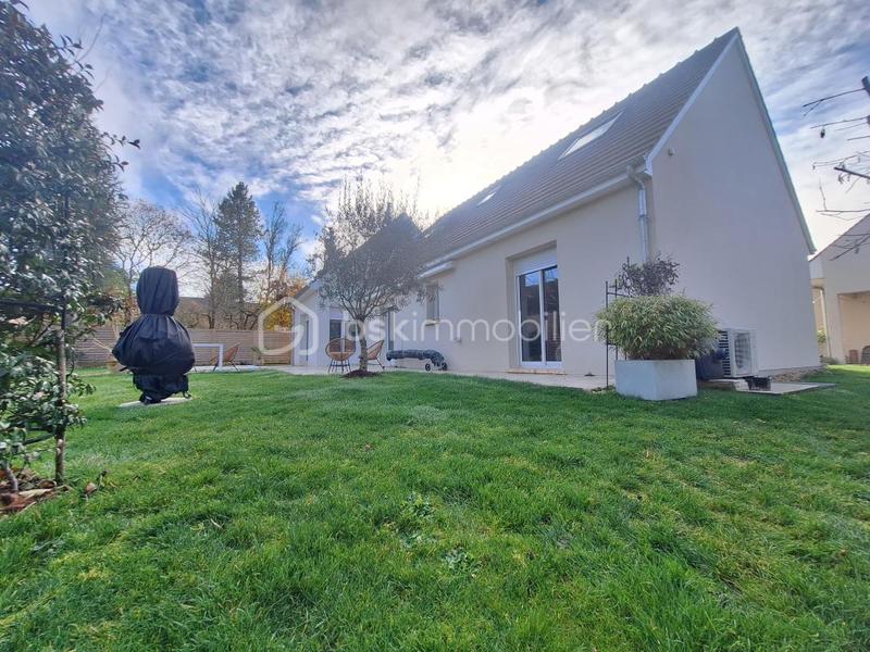 Maison - 122 m² - 4 pièces