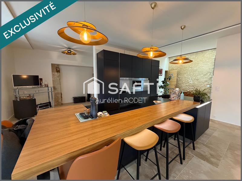 Maison - 270 m² - 7 pièces