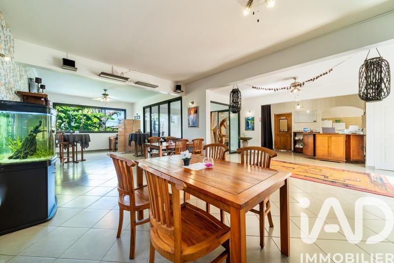 Maison - 309 m² - 11 pièces