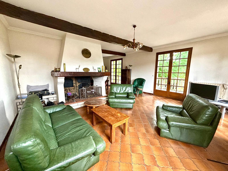 Maison - 265 m² - 7 pièces