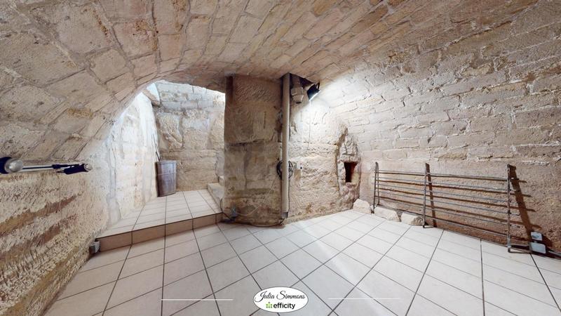 Bureau - 61 m² - 2 pièces