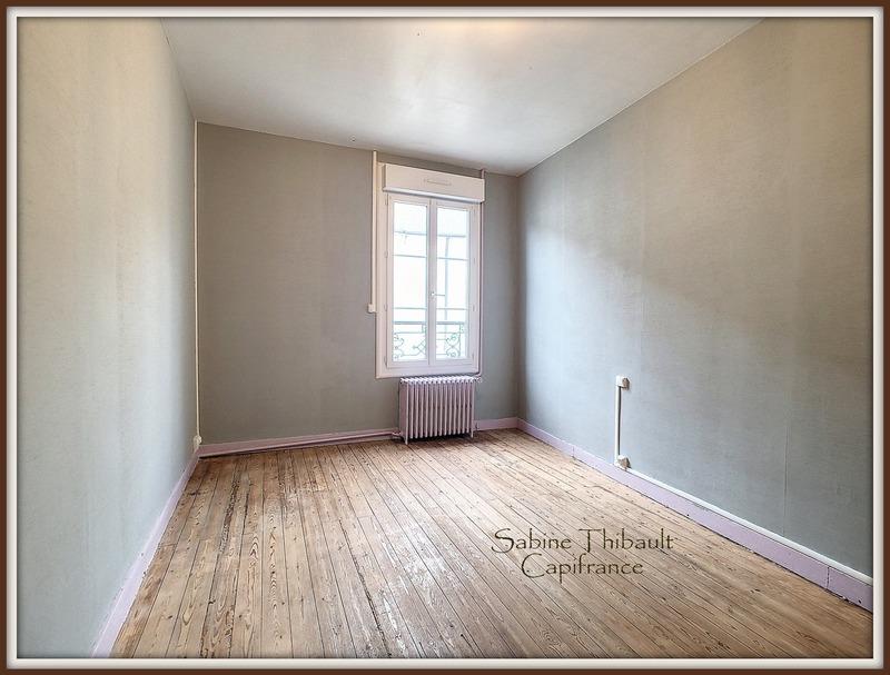 Immeuble - 145 m² - 8 pièces