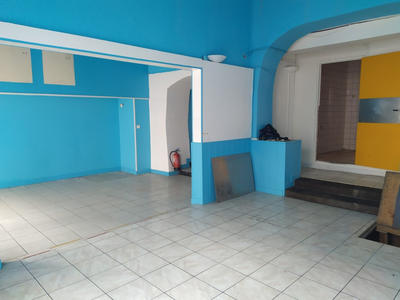 Local commercial - 88 m² - 4 pièces