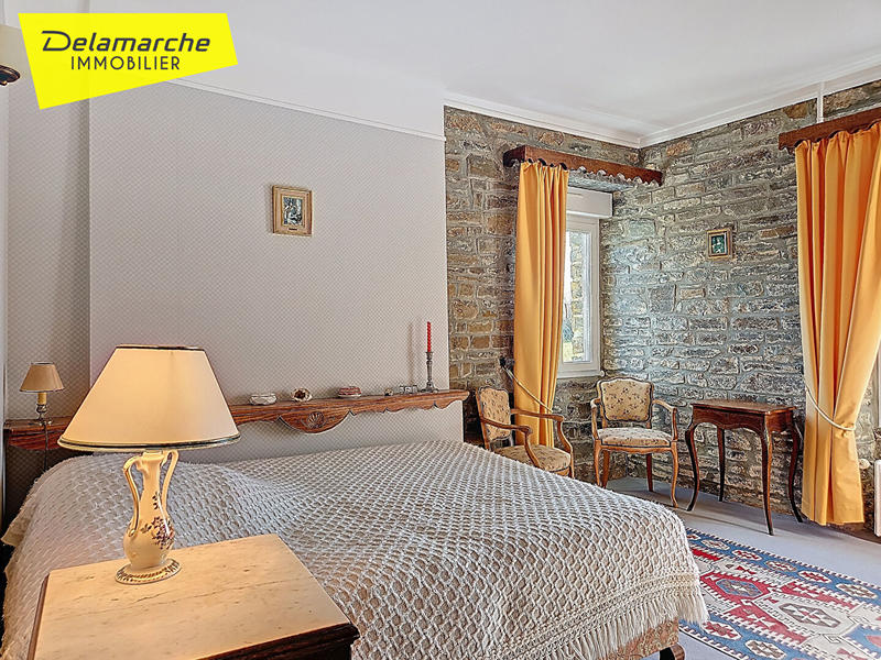 Maison - 137 m² - 6 pièces