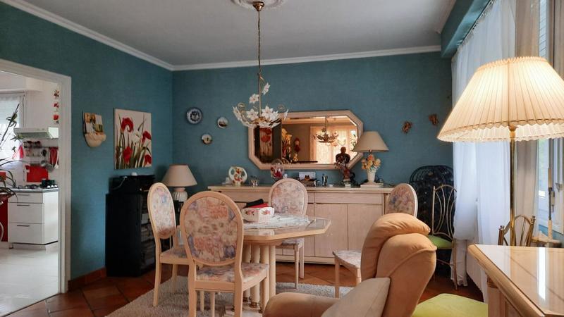 Maison - 254 m² - 10 pièces