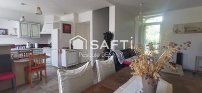 Maison - 206 m² - 8 pièces