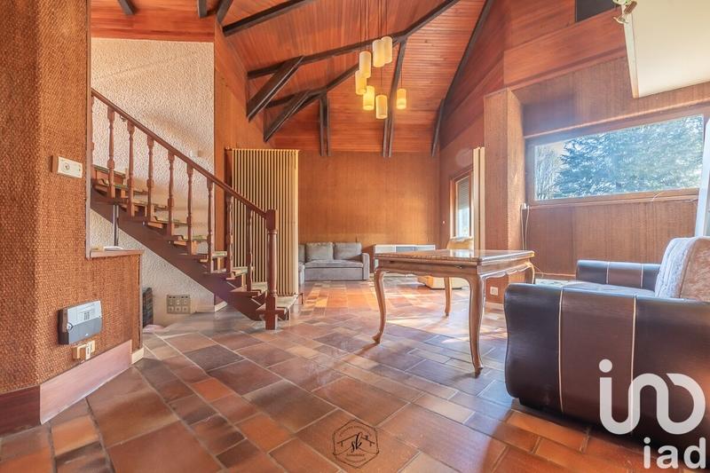 Maison - 157 m² - 10 pièces