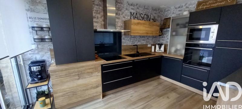 Maison - 96 m² - 5 pièces