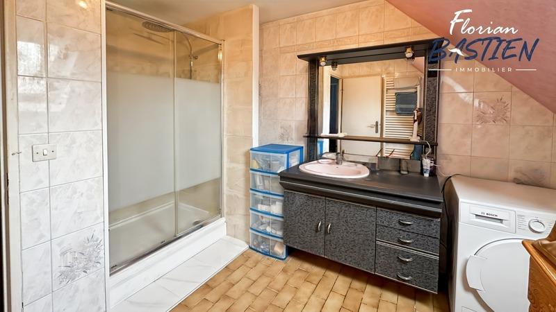 Maison - 102 m² - 6 pièces