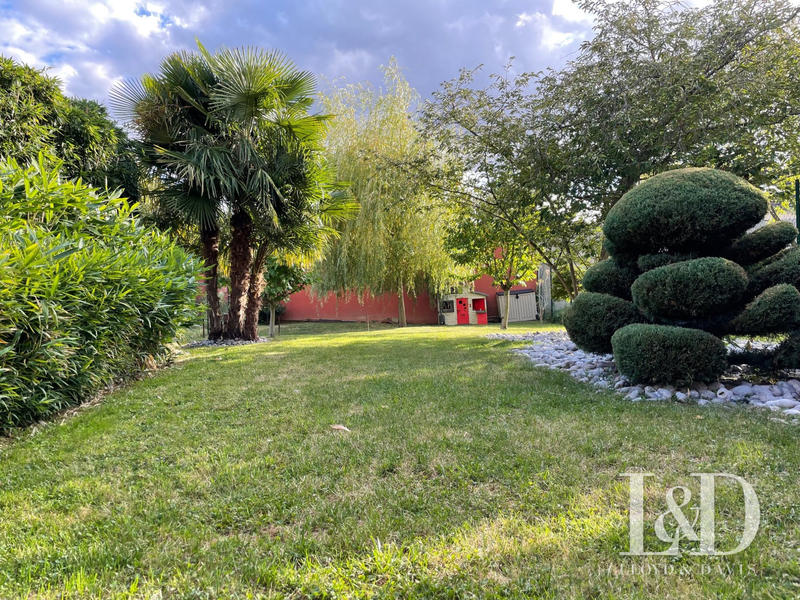 Maison - 180 m² - 6 pièces