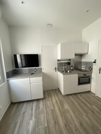 Studio - 14 m² - 1 pièce