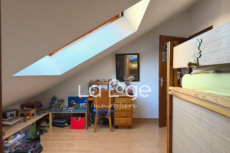 Appartement - 80 m² - 4 pièces