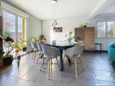 Maison - 130 m² - 6 pièces